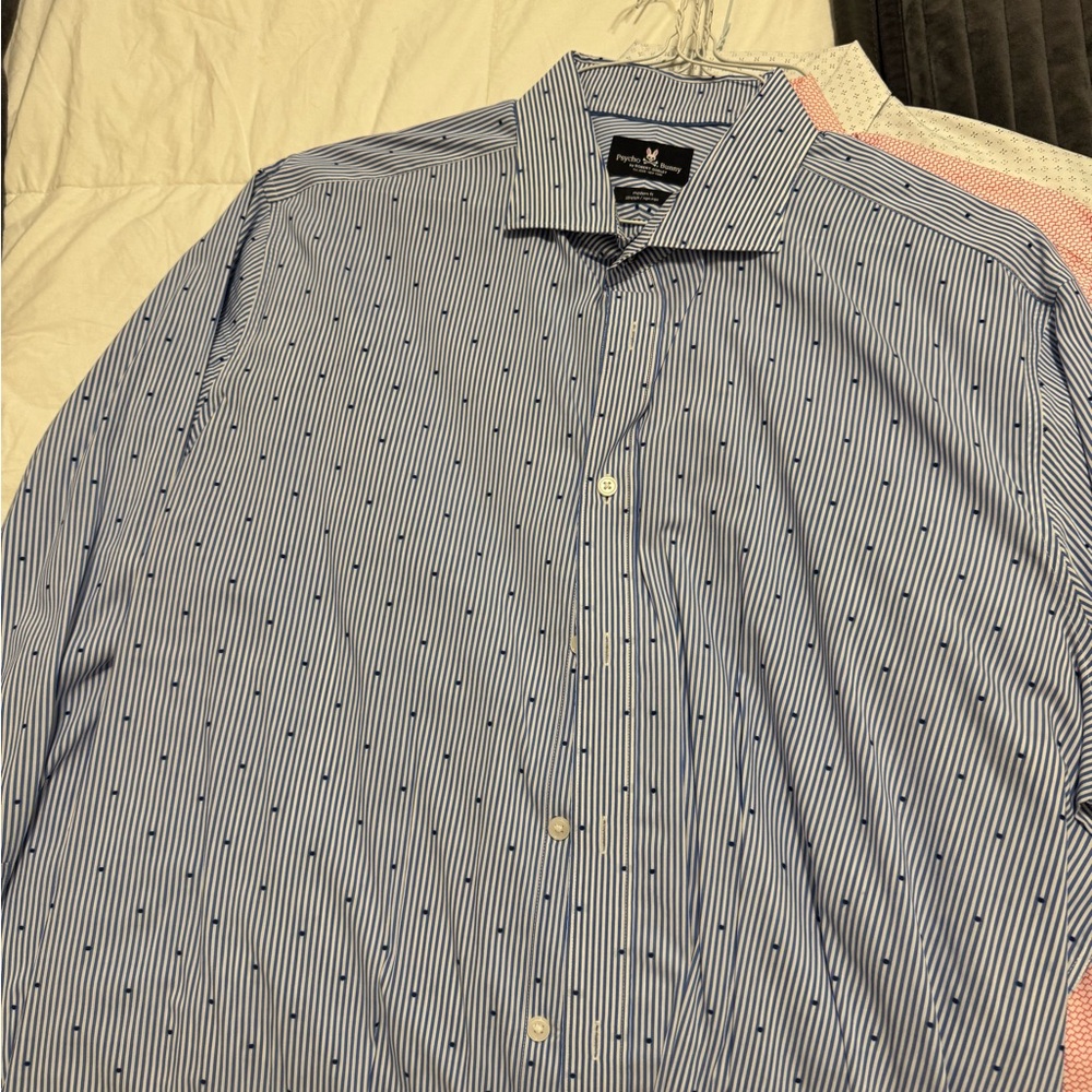 Psycho Bunny dress shirt
17 1/2 34/35